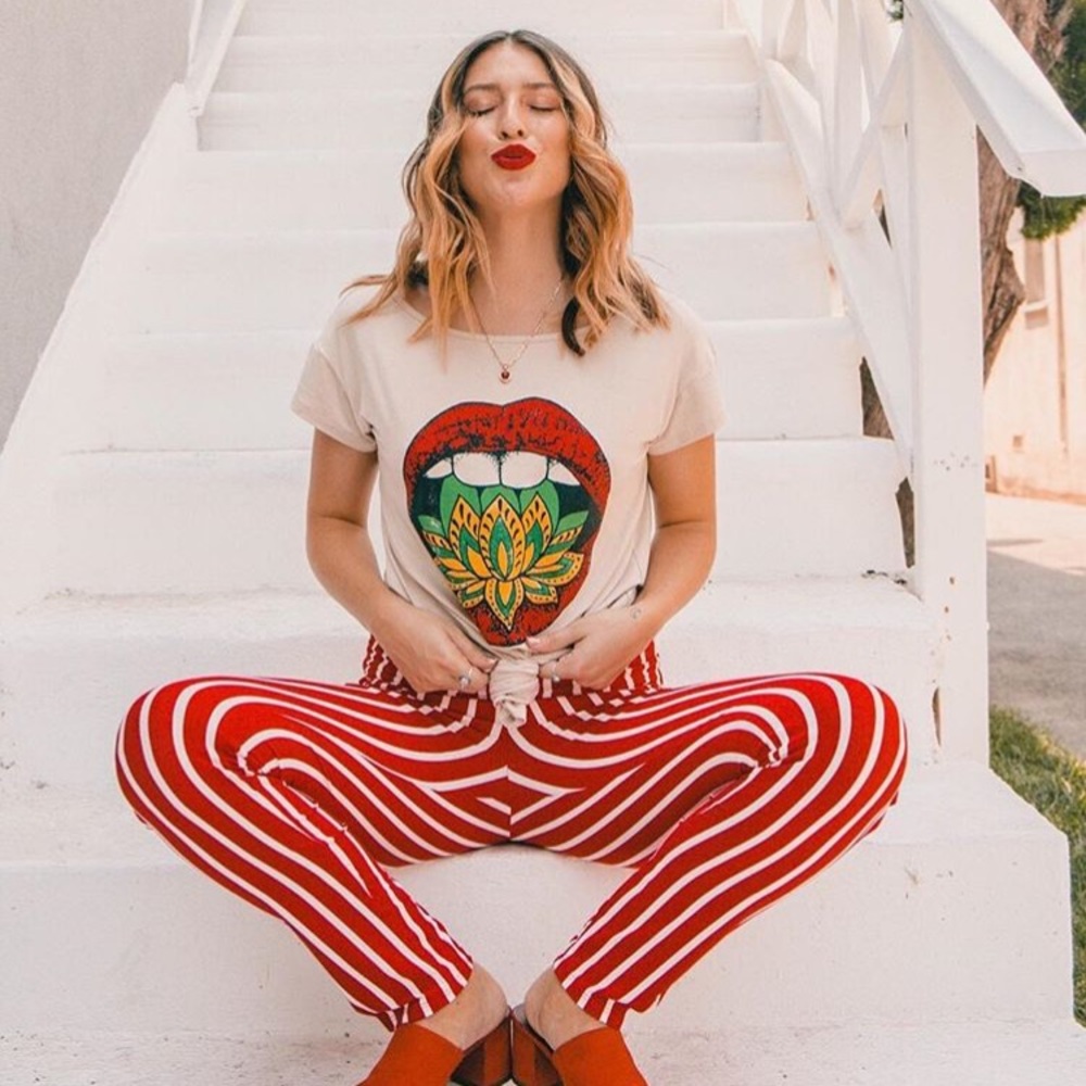 Lotus Hippie Vintage Desert 70s Graphic Tee